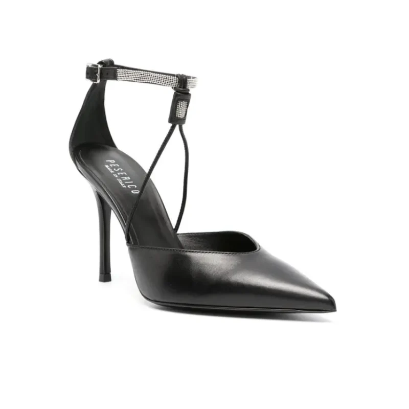 Luxe Shoe Sales